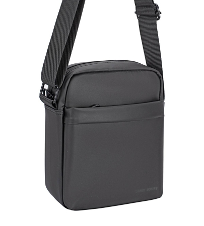 Мъжка чанта през рамо черна 116005 David Jones