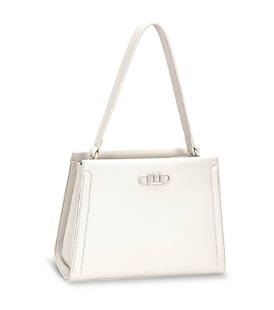 Дамска елегантна чанта крем CM7415 David Jones