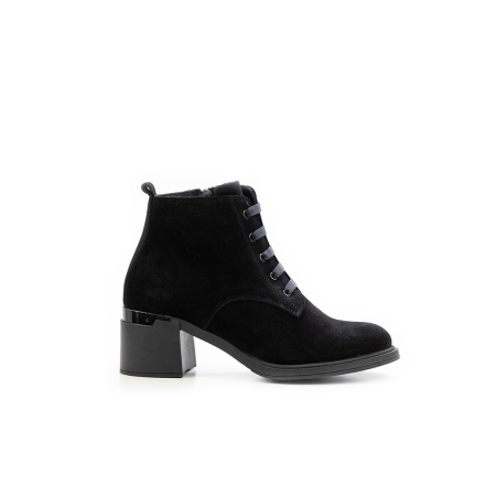 Дамски ежедневни боти от естествен велур черни 651-27-105