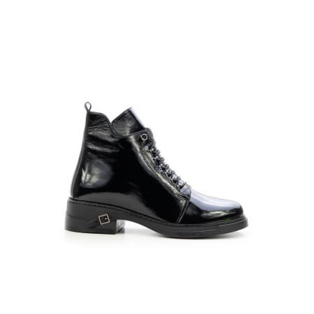 Дамски ежедневни боти от естествен лак черни B1 40-83-14