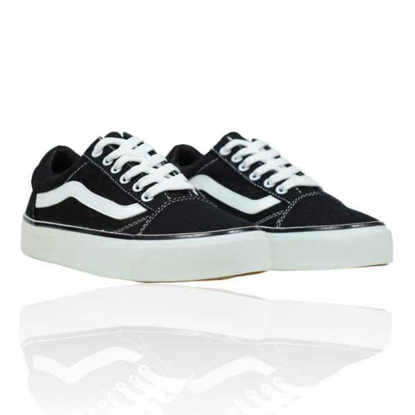 Дамски кецове черни М1