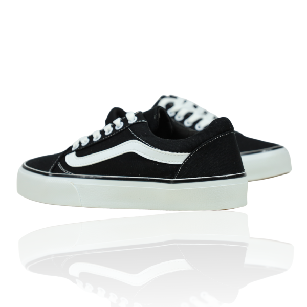 Дамски кецове черни М1