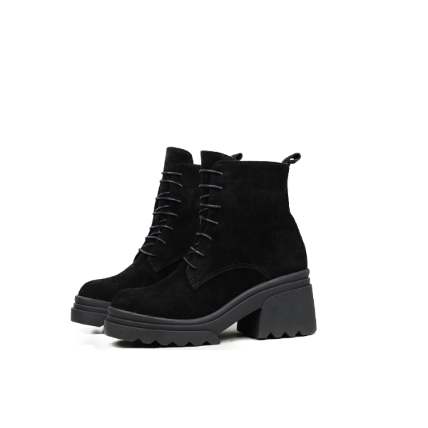 Дамски ежедневни боти от естествен велур черни 1079-02