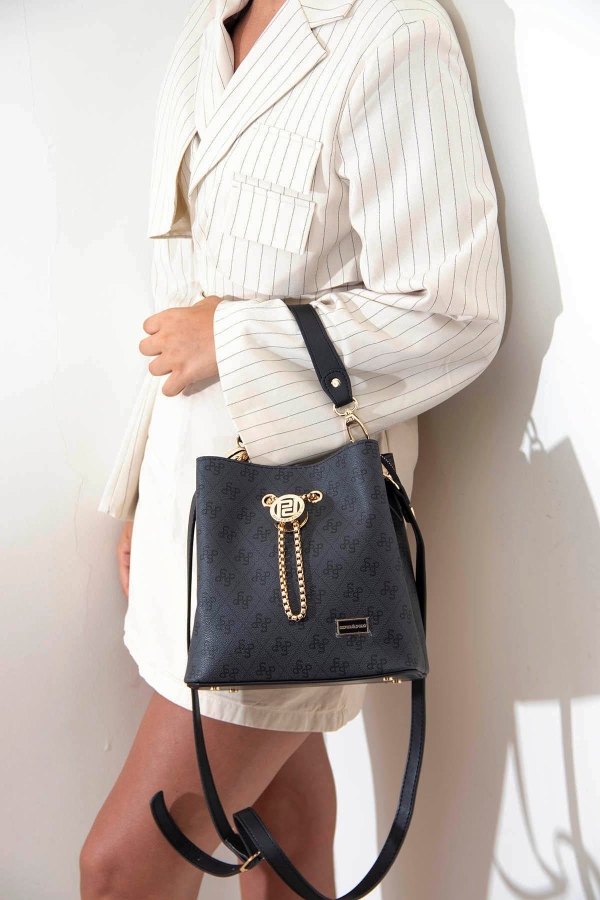 Дамска елегантна чанта тъмно сива 967 M178 SP print Silver&Polo