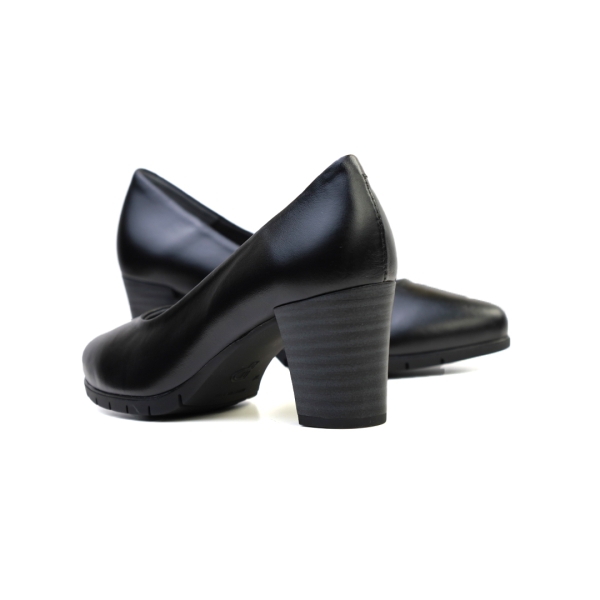 Дамски елегантни обувки от естествена кожа черни 100 Pitillos