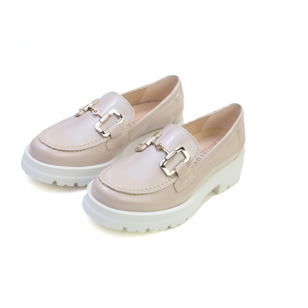 Дамски ежедневни мокасини от естествен лак бежови 5651 Pitillos