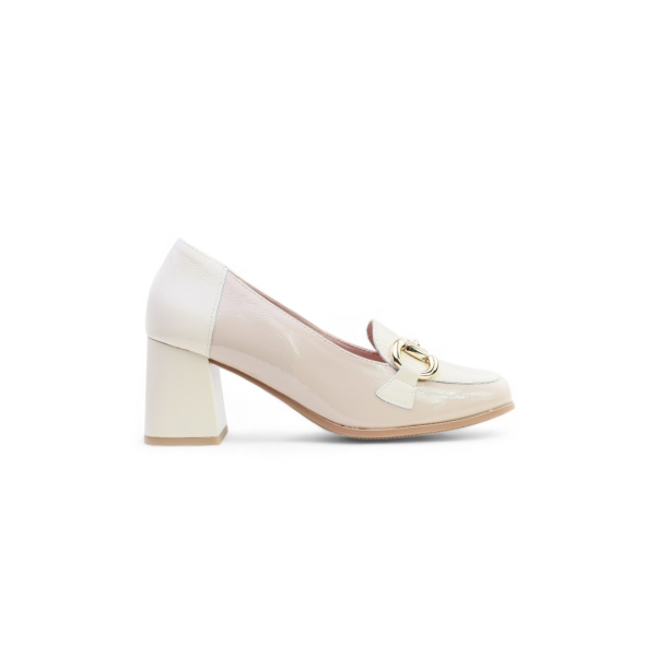 Дамски елегантни обувки от естествен лак в бежово и тауп 5794 Pitillos