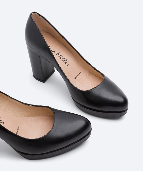 Дамски елегантни обувки от естествена кожа черни 6074 Patrisia Miller