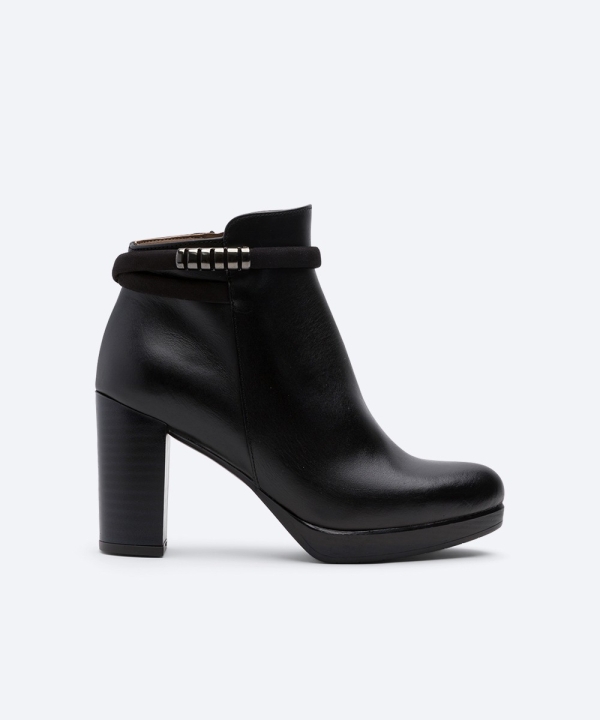 Дамски елегантни боти от естествена кожа черни 6071 Patricia Miller