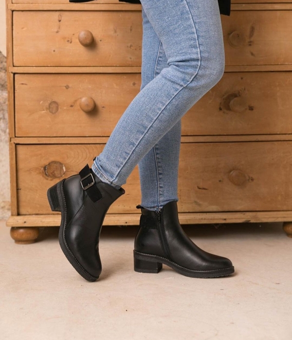 Дамски ежедневни боти от естествена кожа черни 5300 Patricia Miller