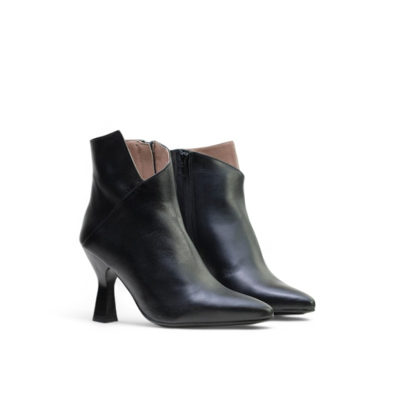 Дамски елегантни боти от естествена кожа черни 6470-2652 Patricia Miller