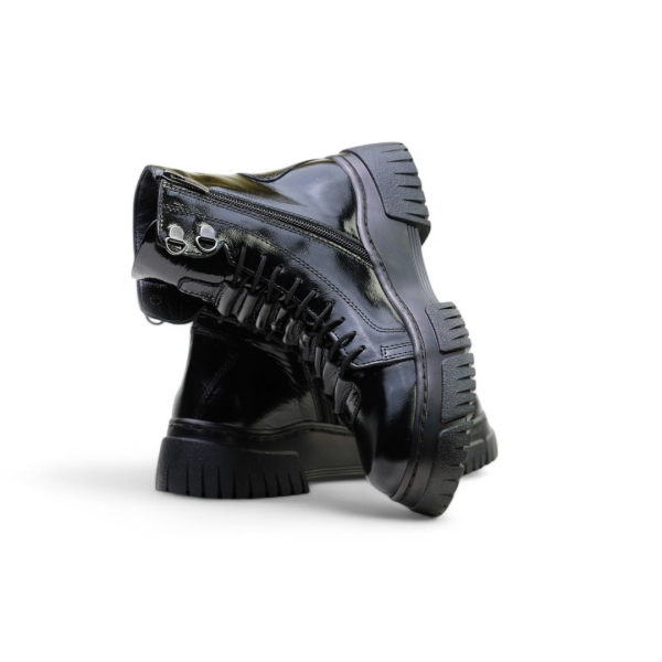 Дамски ежедневни боти от естествен лак черни 241408