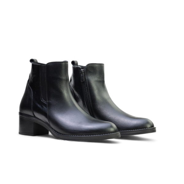 Дамски елегантни боти от естествена кожа черни 241456