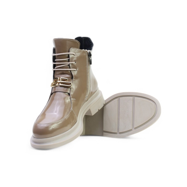 Дамски ежедневни боти от естествен лак бежови 241492