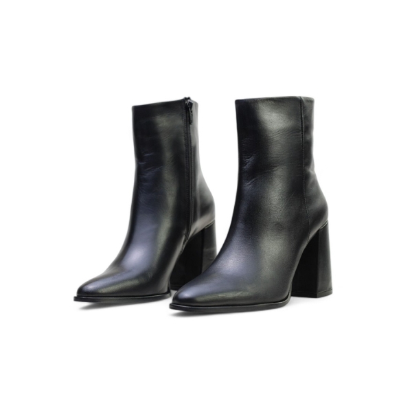 Дамски елегантни боти от естествена кожа черни 013204-01