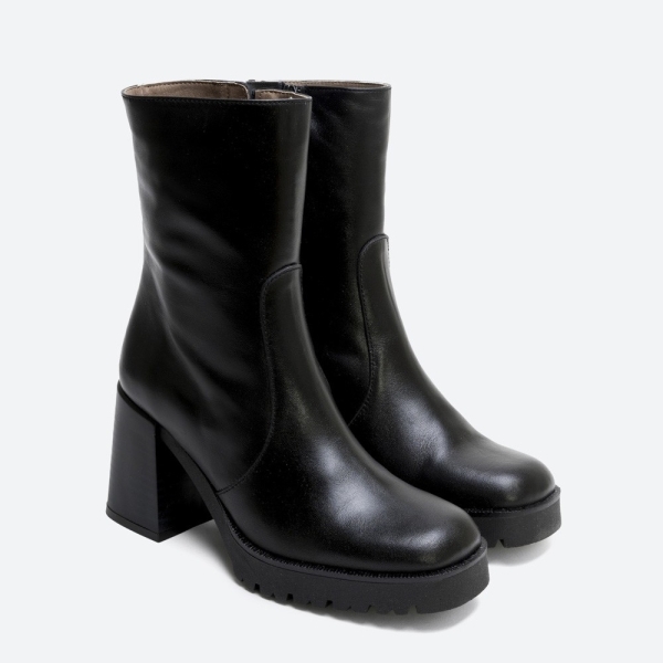 Дамски ежедневни боти от естествена кожа черни 6442 Patricia Miller