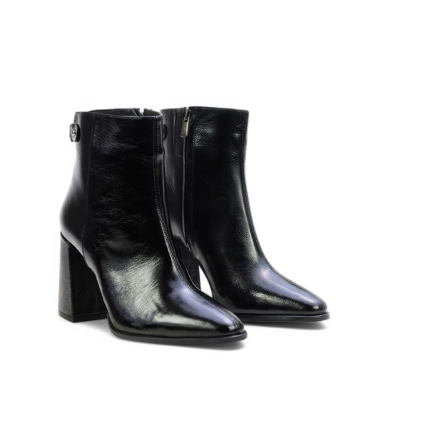 Дамски елегантни боти от естествен лак черни 013204-04