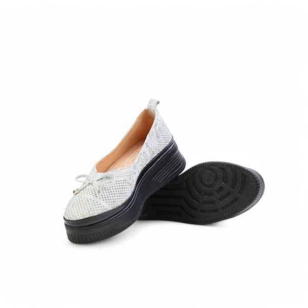 Дамски ежедневни обувки от естествена кожа на платформа в бяло 285-134-09