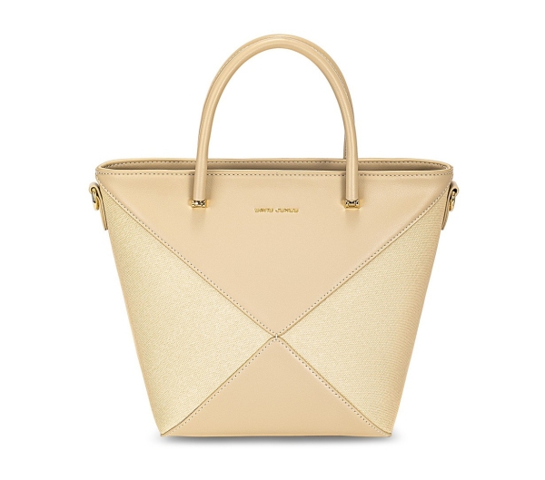 Дамска елегантна чанта тъмно бежова CM7534 David Jones