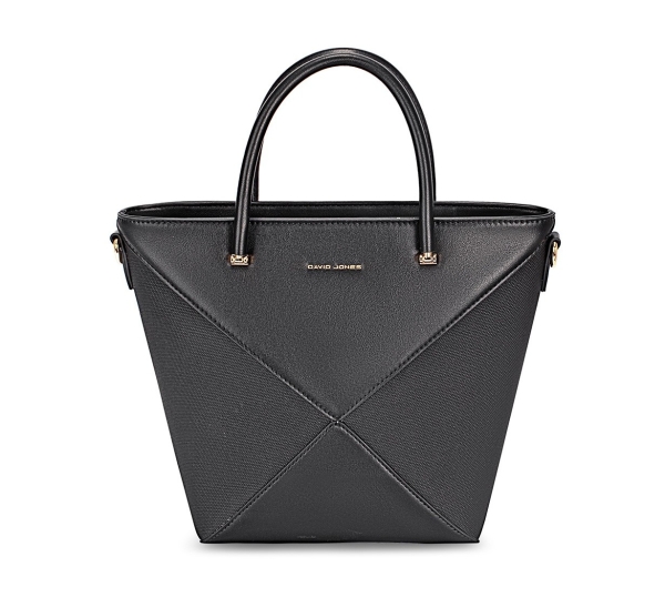 Дамска елегантна чанта черна CM7534 David Jones
