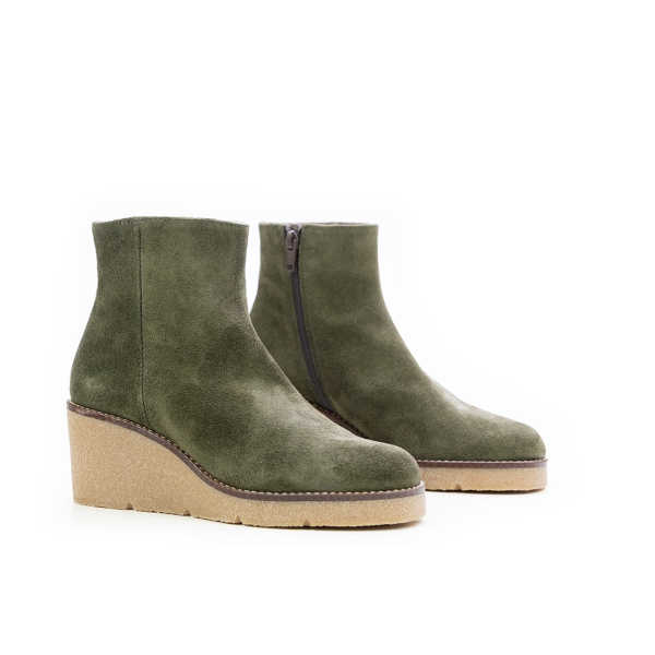 Дамски ежедневни боти на платформа от естествен набук каки 6103L-49193L Patricia Miller