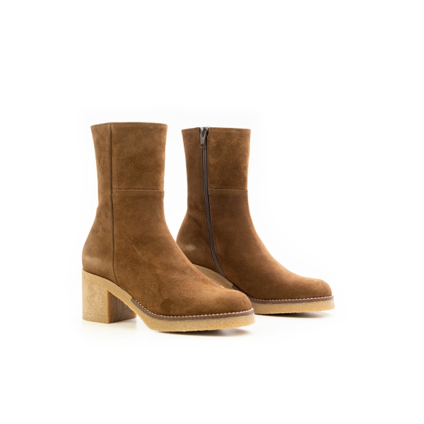 Дамски ежедневни боти от естествен набук кафяви 6104P-49193P Patricia Miller