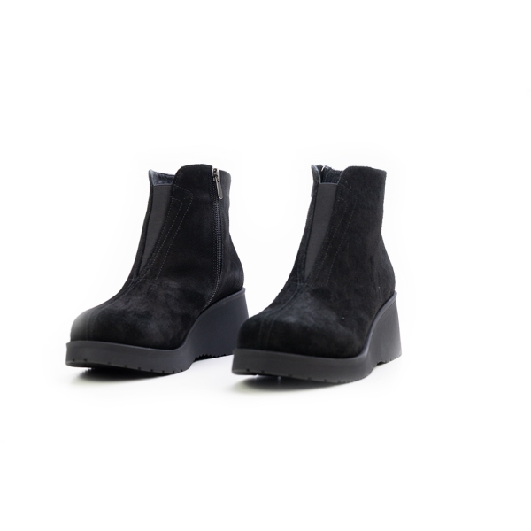 Дамски ежедневни боти от естествен велур на платформа черни 1378