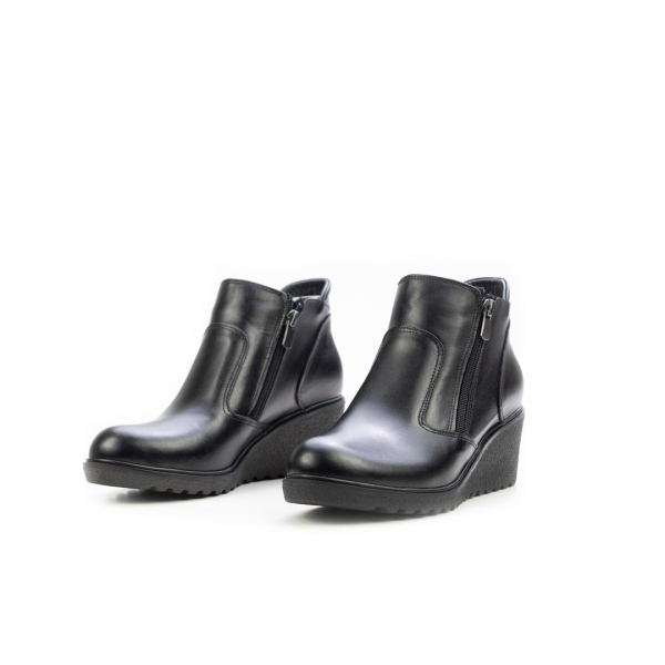 Дамски ежедневни боти от естествена кожа на платформа черни 750-32