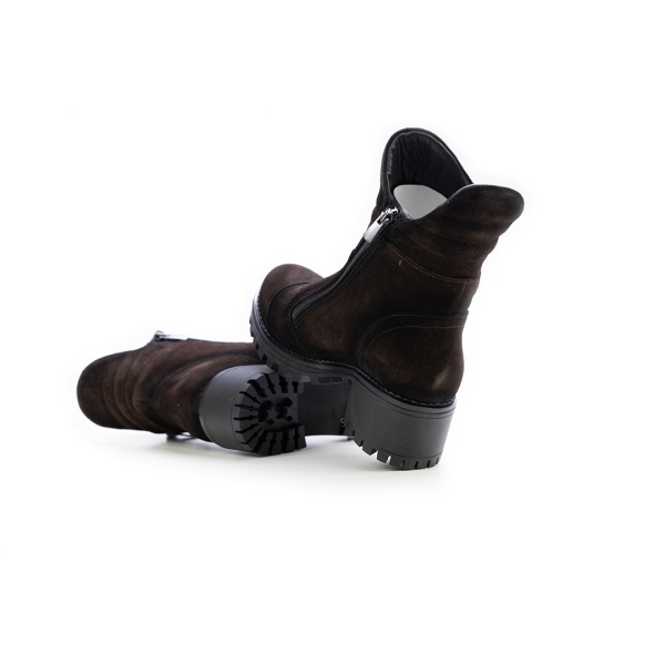 Дамски ежедневни боти от естествен велур тъмно кафяви 311-61