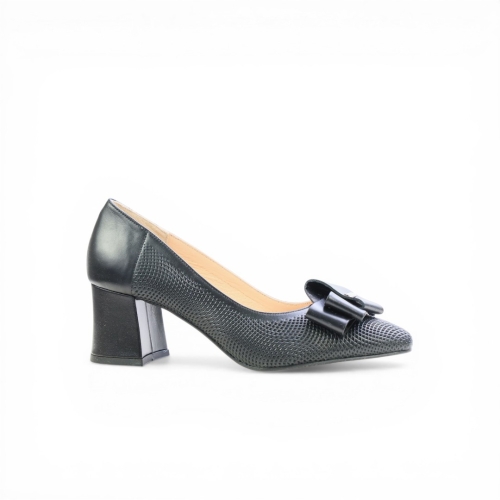 Дамски елегантни обувки от естествена кожа черни 138-1 01