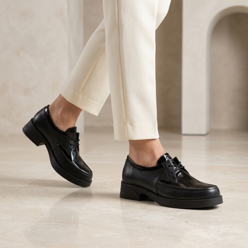 Дамски ежедневни обувки от естествена кожа черни 10-232-01-301