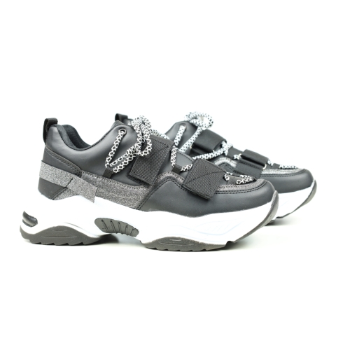 Дамски маратонки в черно и бяло 075