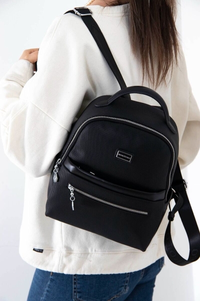 Дамска раница черна 1061 M86 Petek Silver&Polo