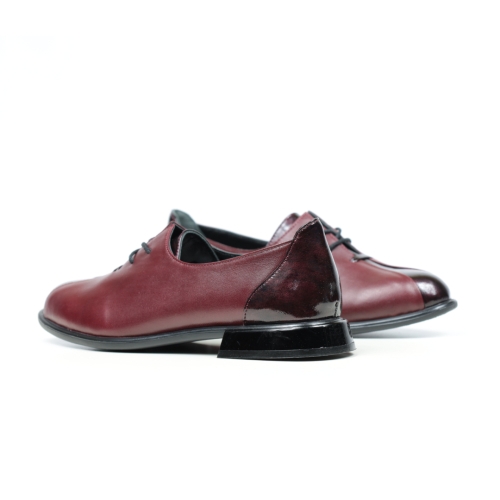 Дамски елегантни равни обувки от естествена кожа бордо 10-313-02-72