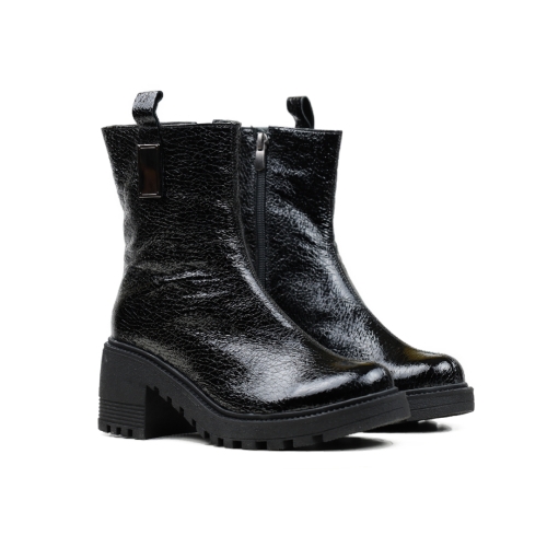 Дамски ежедневни боти от естествен лак черни 10-143-311