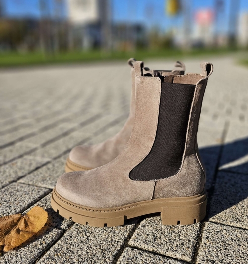 Дамски ежедневни боти от естествен велур бежови 6127E H-156182 Patricia Miller
