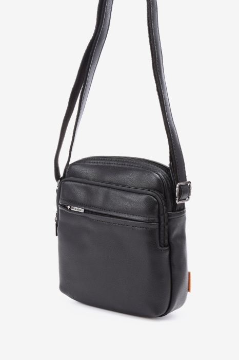 Мъжка чанта през рамо черна 694403C David Jones