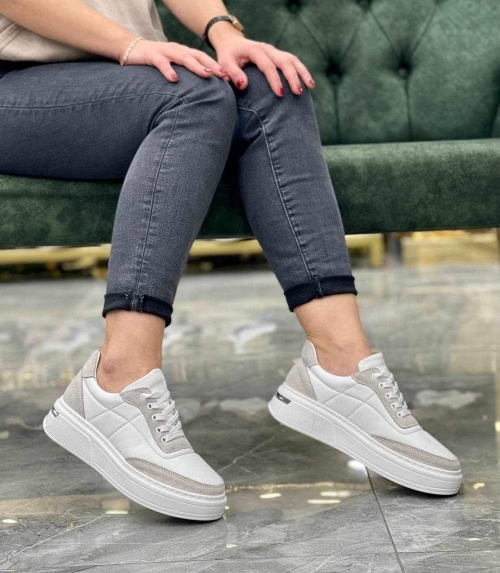 Дамски спортни обувки от естествена кожа в бяло 2040