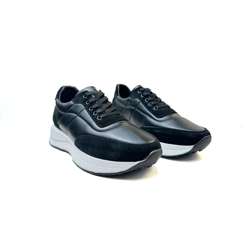 Дамски спортни обувки от естествена кожа черни 2050 AD