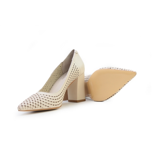 Дамски елегантни обувки от естествена кожа бежови 41-104-817