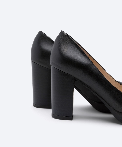 Дамски елегантни обувки от естествена кожа черни 6074 Patrisia Miller