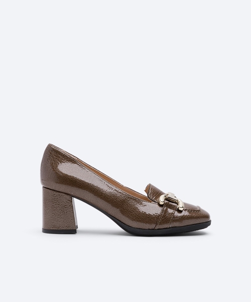 Дамски елегантни обувки от естествен лак тауп 6466 Patricia Miller