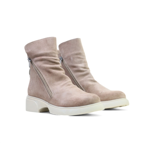 Дамски ежедневни боти от естествен велур бежови 03-260