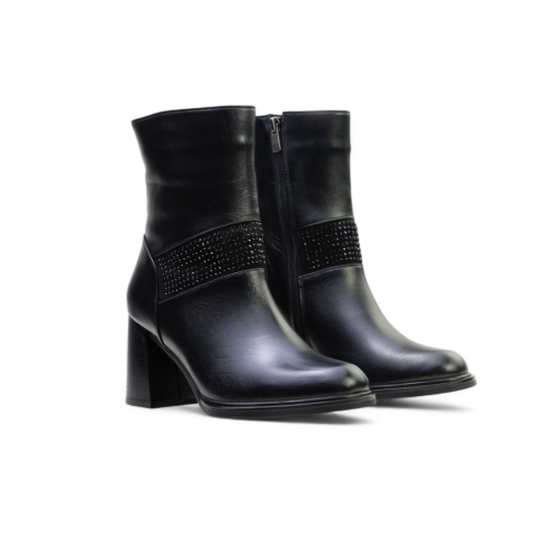 Дамски елегантни боти от естествена кожа черни 352-100-205