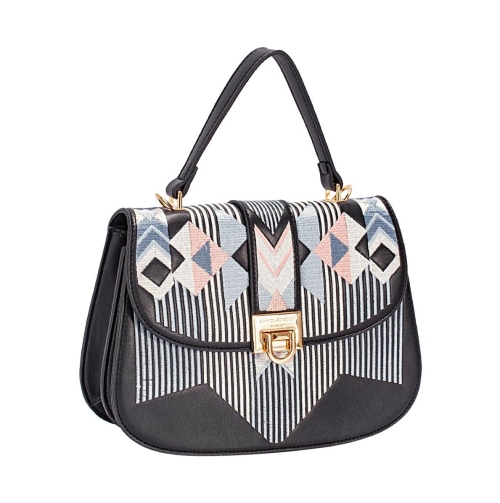 Дамска елегантна чанта черна CM7443 David Jones