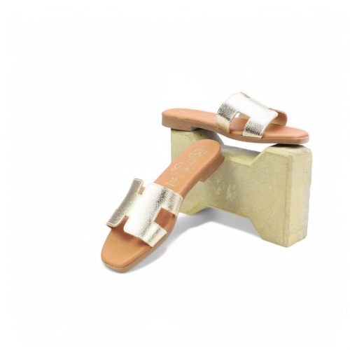 Дамски ежедневни чехли от естествена кожа в злато 5566 Oh My Sandals