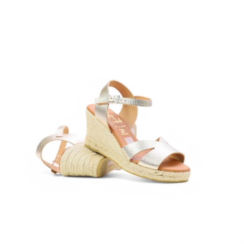 Дамски ежедневни сандали от естествена кожа в злато 5742 Oh My Sandals