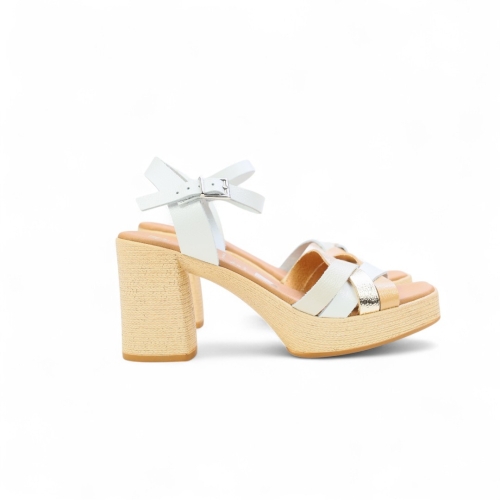 Дамски ежедневни сандали от естествена кожа в бяло 5733 Oh My Sandals