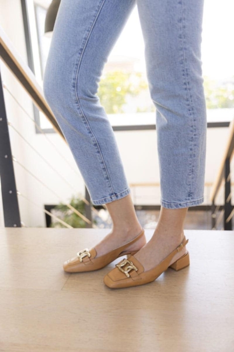 Дамски елегантни сандали от естествена кожа камел 6701 H-29530 Patricia Miller