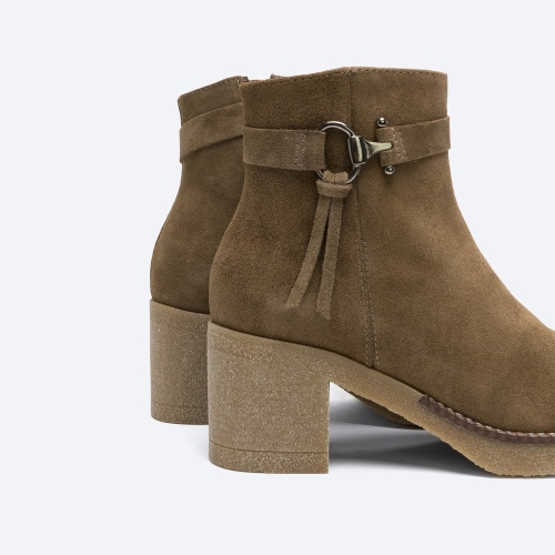 Дамски ежедневни боти от естествен набук тауп 6941P Patricia Miller